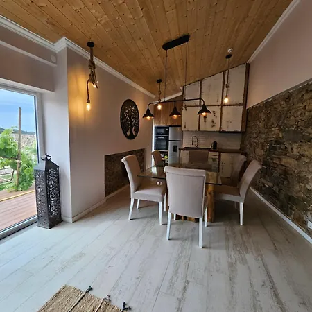 Portugal's Infinity Seabreeze House Tavira