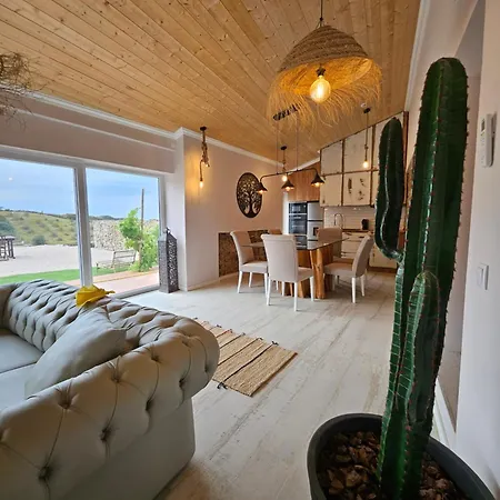База отдыха Portugal's Infinity Seabreeze House Тавира