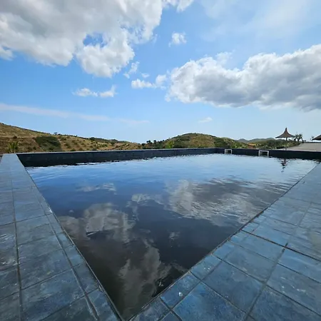 Portugal's Infinity Seabreeze House Тавира